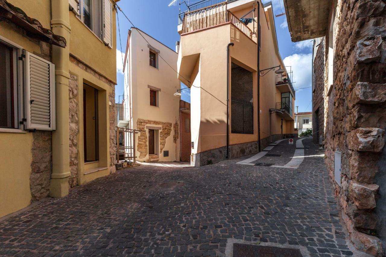 Domu Ala - Bynos Homes Baunei Exterior photo